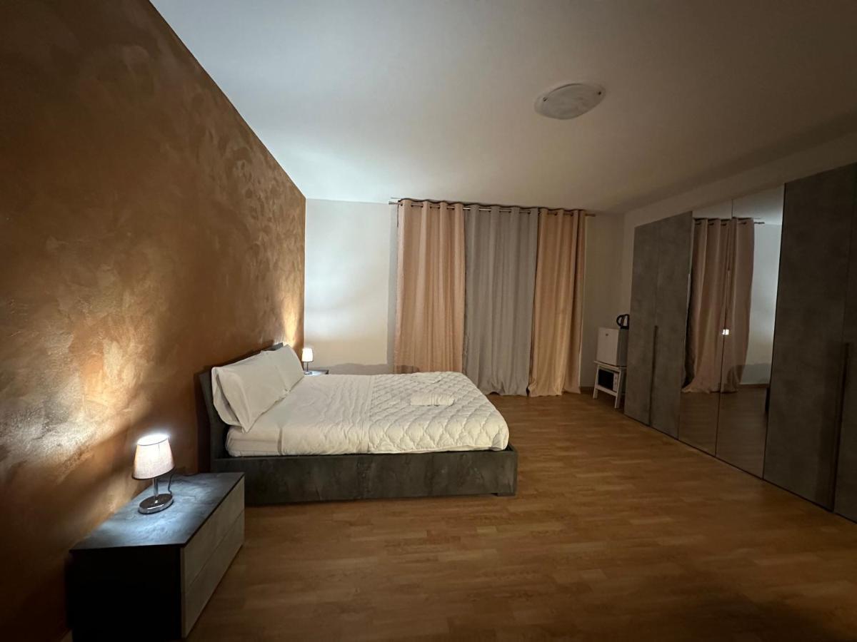 Leone D'Oro 2 - Milano Street Ξενοδοχείο Μέστρε Εξωτερικό φωτογραφία